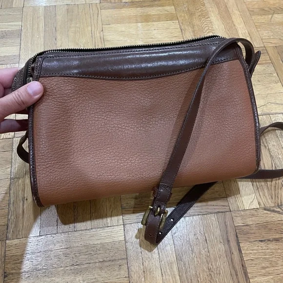 Dooney & Bourke purse - Picture 6 of 8